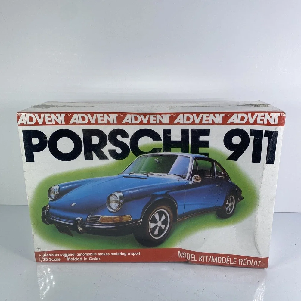 Advent Porsche 911 1/25 Scale Sealed Plastic Model Car Kit USA Hobby Garage Gift